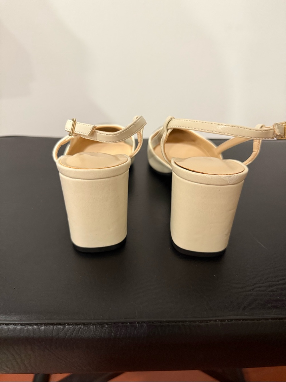 Nine West Two-Tone Black and Cream Slingback Mules - Picture 3 of 4